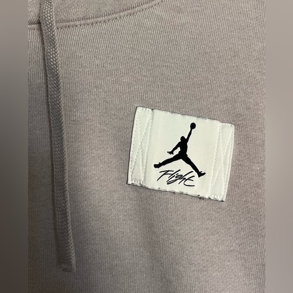 Nike Air Jordan Essential Women’s Cropped Hoodie, Size Large - Picture 2 of 5